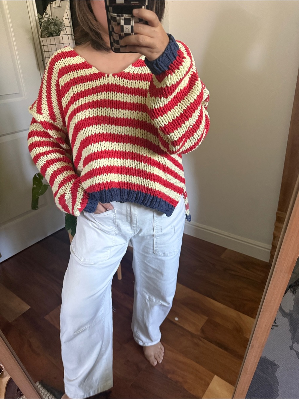 Free People Portland Pullover Vneck Sweater. Size M - Picture 6 of 11